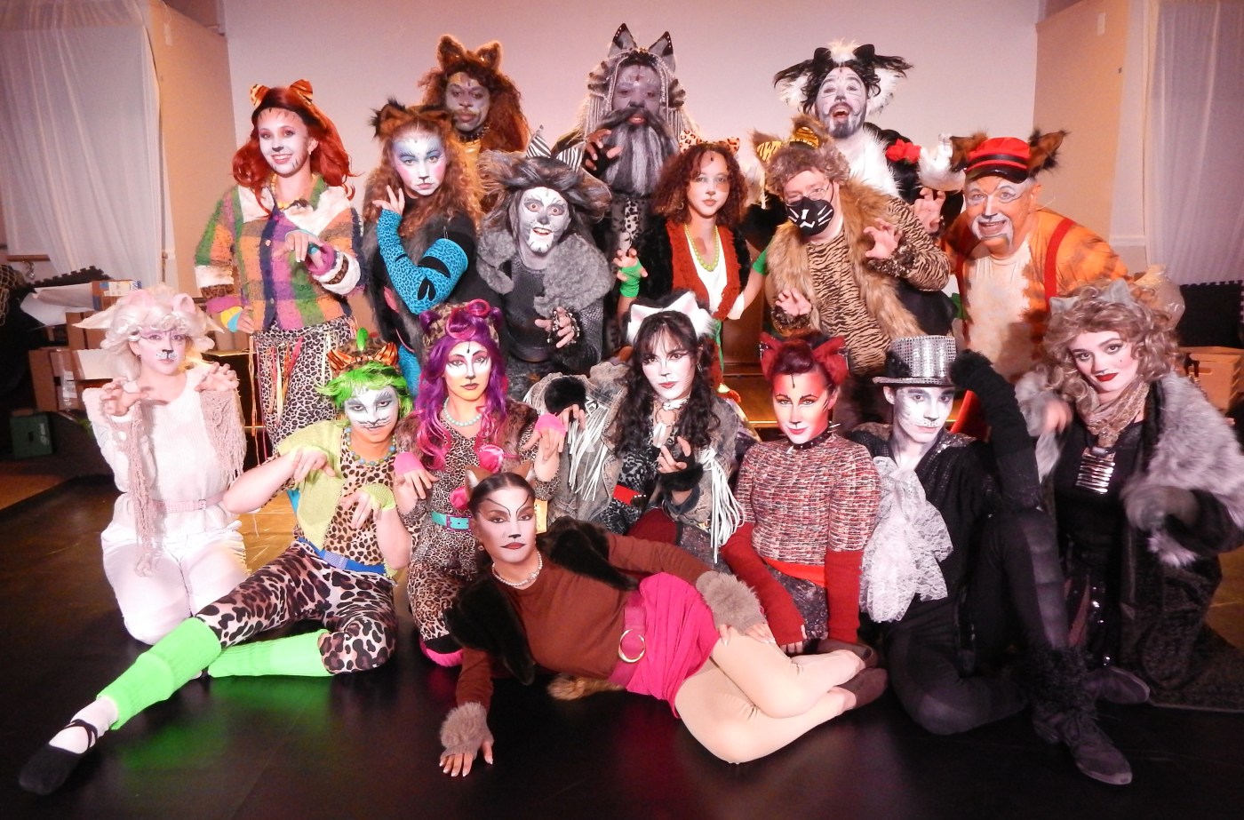 The Entr’Acte cast of Cats in costume.